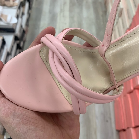 T-Strap Block Heeled Sandals Twist Detail in Pink Faux Leather - Picture 10 of 13